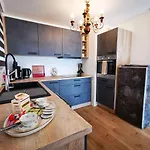 Leman Holidays - Le Chatelain Apartment