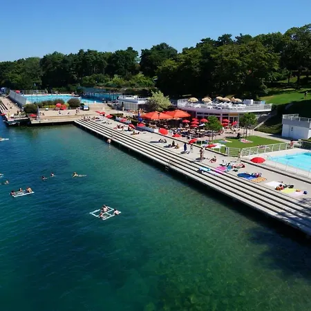 Leman Holidays - Le Chatelain Apartment